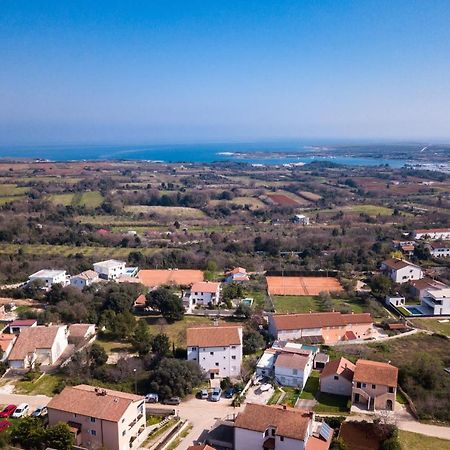 Sea View Apartment Лижнян Экстерьер фото