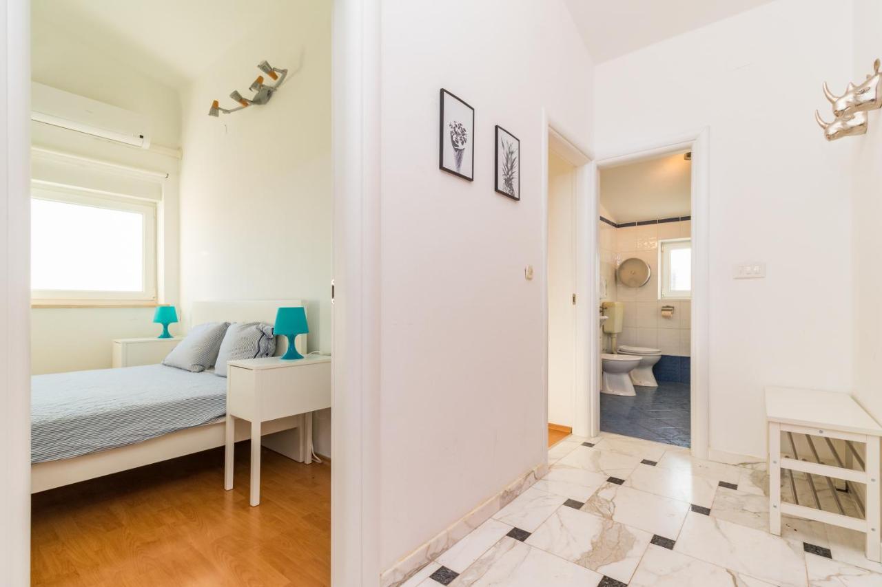 Sea View Apartment Лижнян Экстерьер фото
