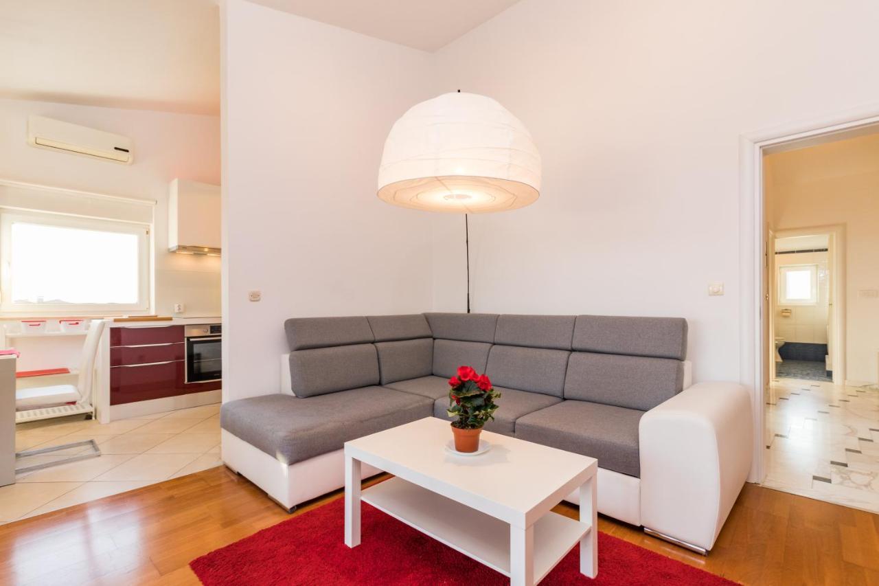 Sea View Apartment Лижнян Экстерьер фото